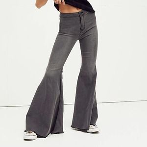 Free people Just Float On Flare Jeans Size 28